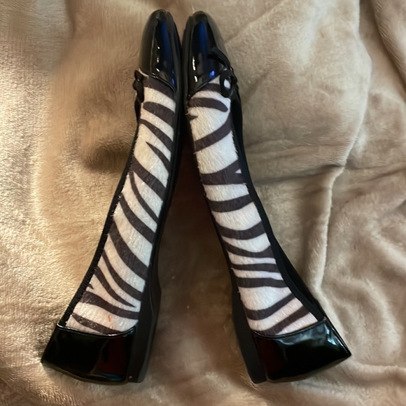 Zebra Stripe Ballet Flats - Picture 2 of 3